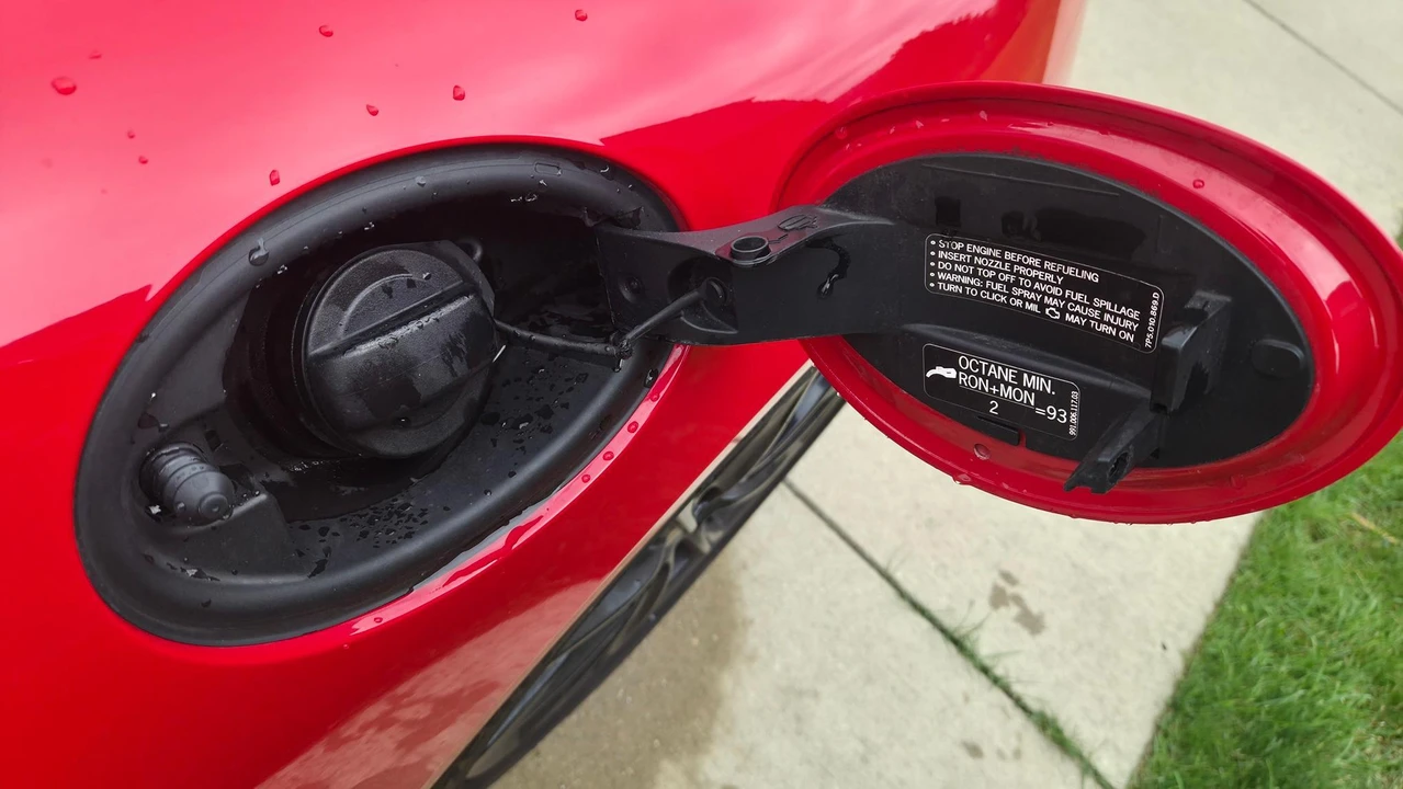 2018 Porsche 718 Cayman - Image 27 of 31