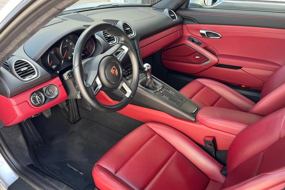 2018 Porsche 718 Cayman - Image 19 of 27