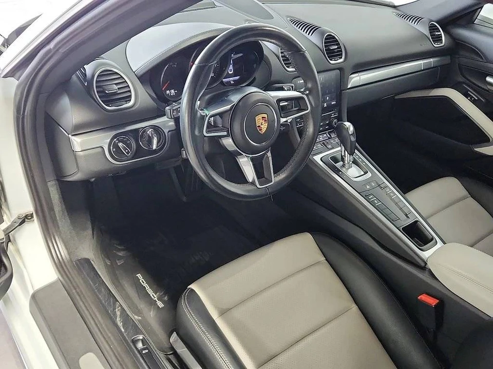 2018 Porsche 718 Cayman - Image 4 of 5