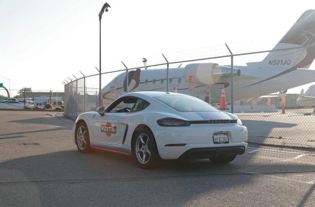 2018 Porsche 718 Cayman - Image 9 of 31