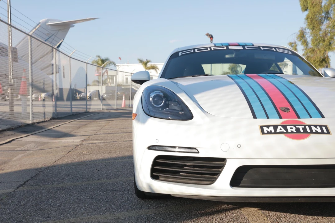2018 Porsche 718 Cayman - Image 17 of 31