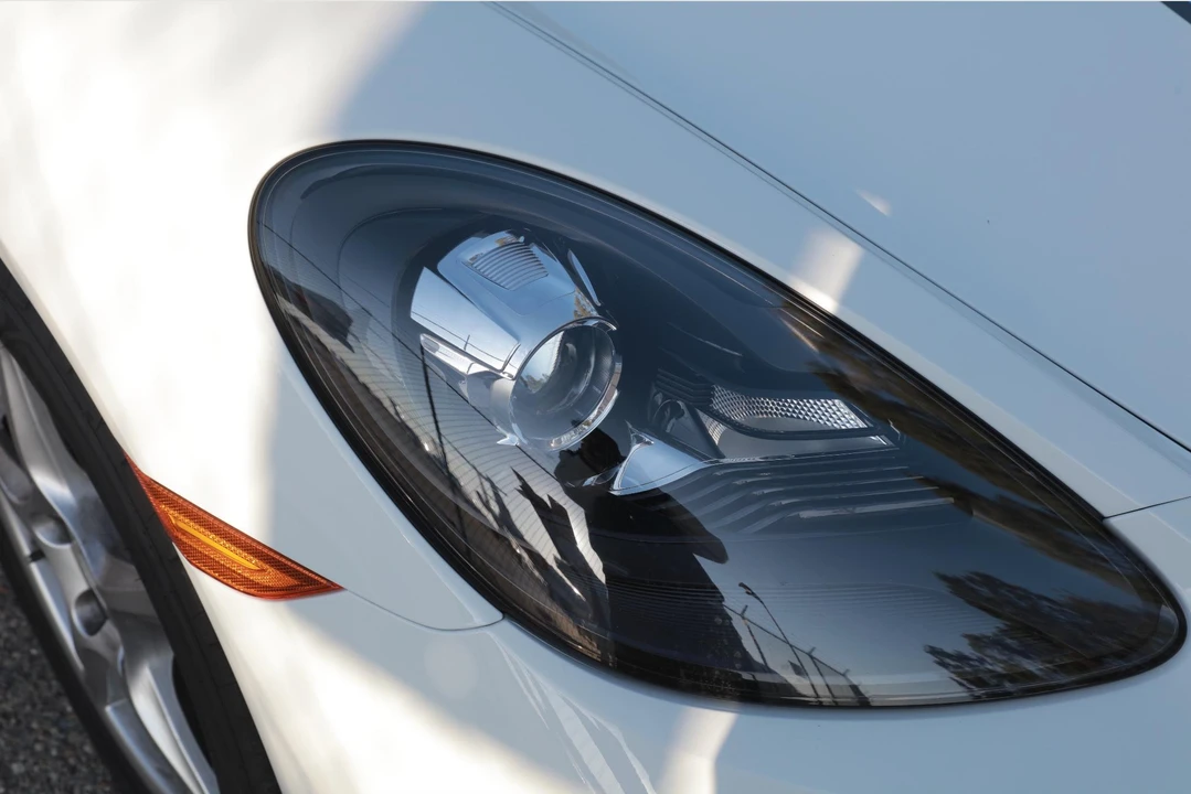 2018 Porsche 718 Cayman - Image 19 of 31