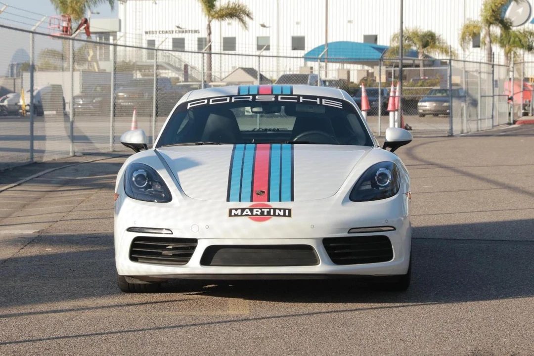 2018 Porsche 718 Cayman - Image 2 of 31