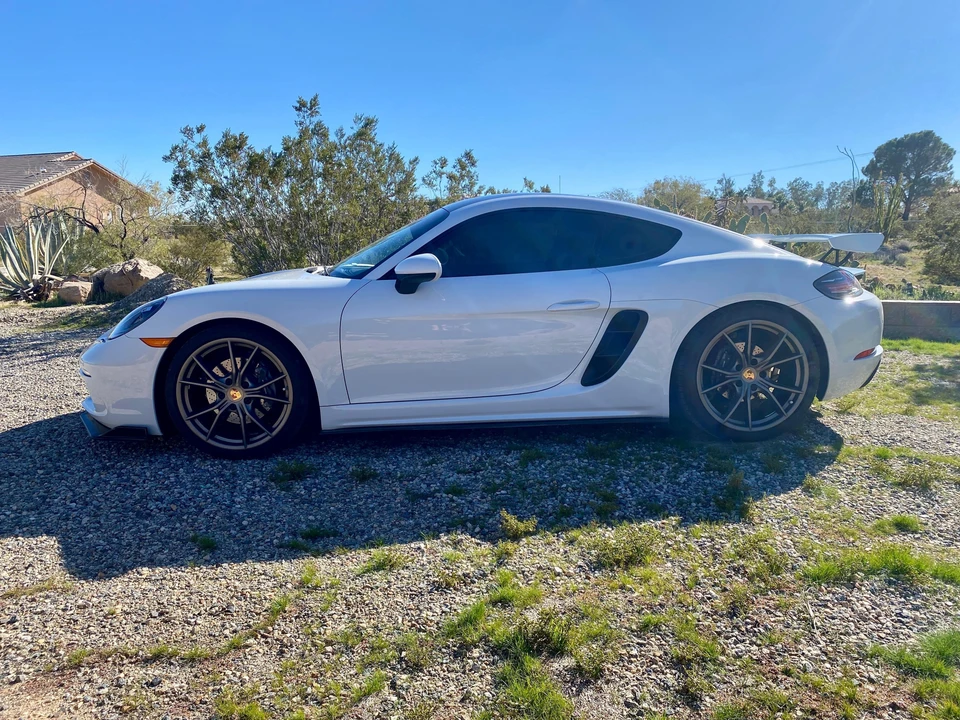 2018 Porsche 718 Cayman - Image 10 of 31