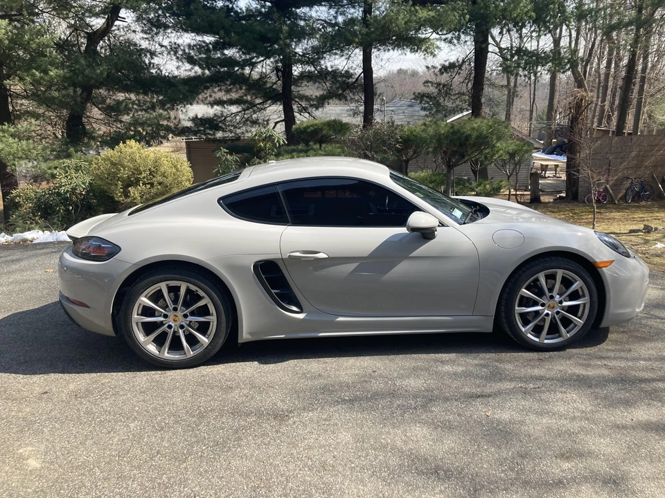 2018 Porsche 718 Cayman - Image 17 of 31