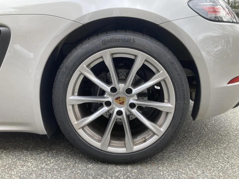 2018 Porsche 718 Cayman - Image 27 of 31