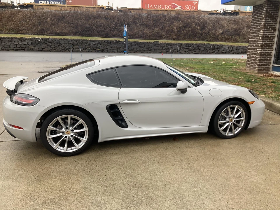 2018 Porsche 718 Cayman - Image 16 of 31