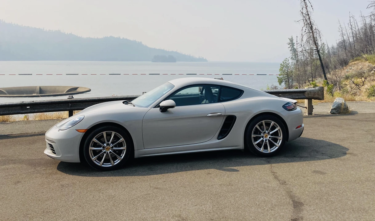 2018 Porsche 718 Cayman - Image 10 of 31