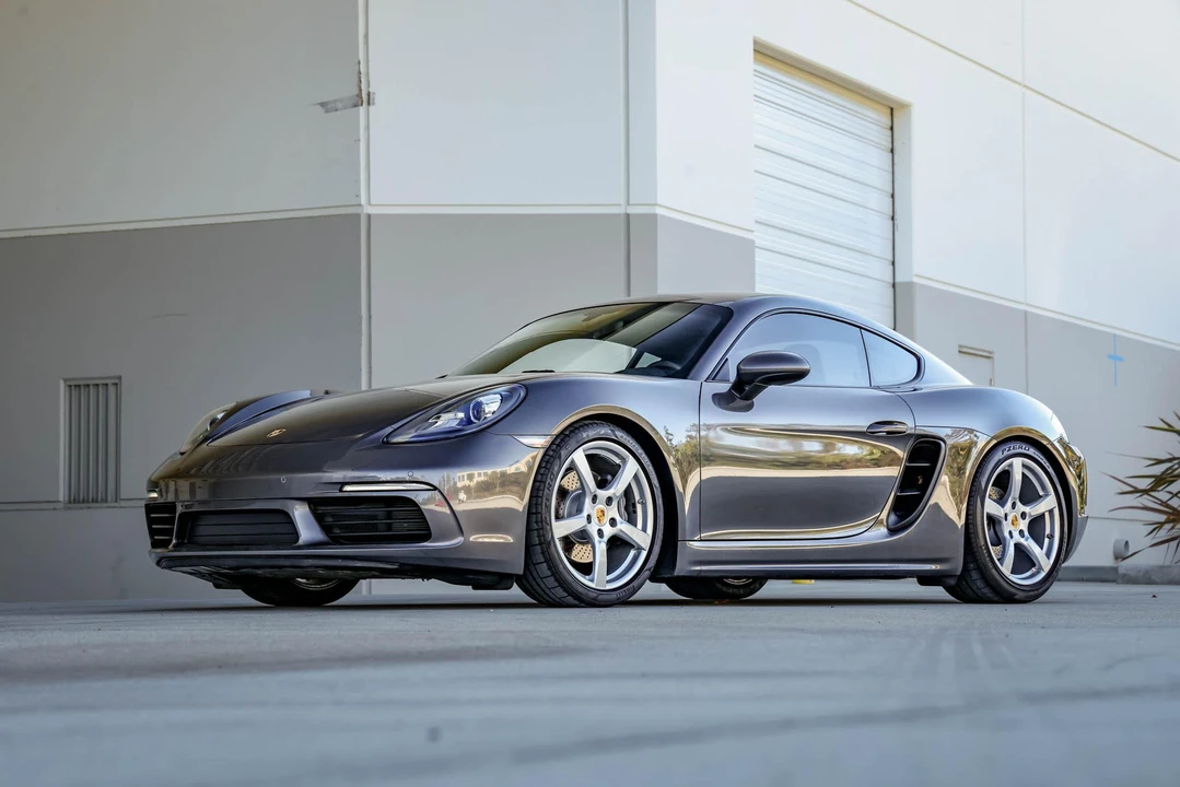 2018 Porsche 718 Cayman - Image 9 of 31