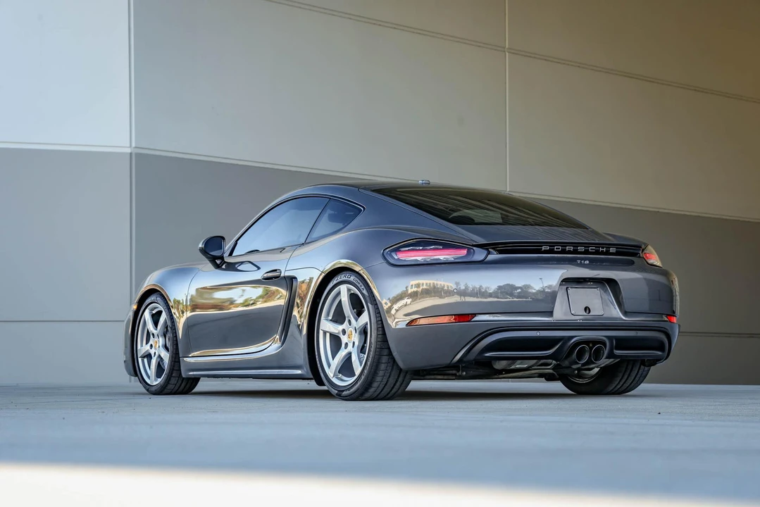 2018 Porsche 718 Cayman - Image 14 of 31