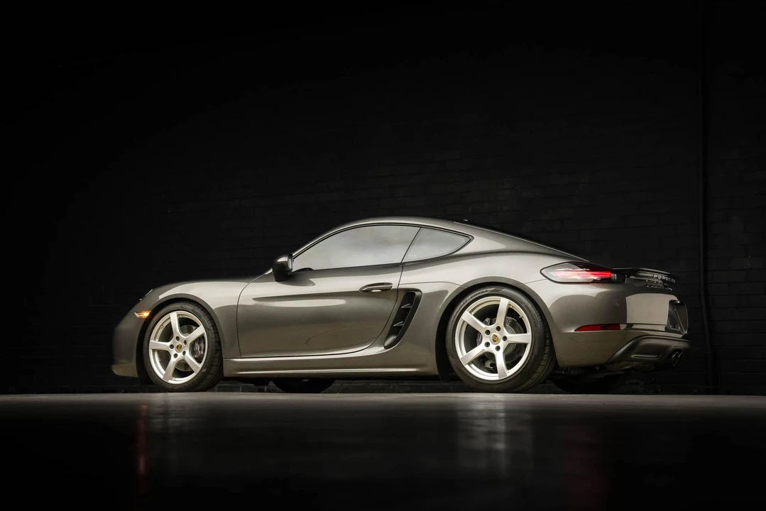 2018 Porsche 718 Cayman - Image 31 of 31