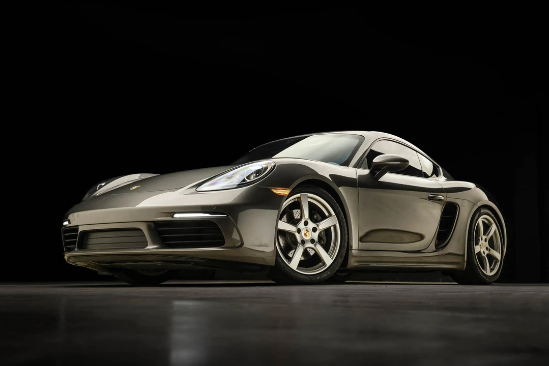 2018 Porsche 718 Cayman - Image 26 of 31