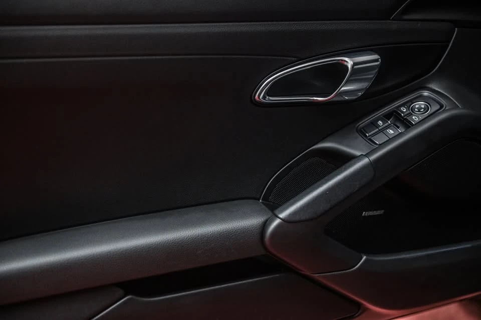 2018 Porsche 718 Cayman - Image 10 of 10
