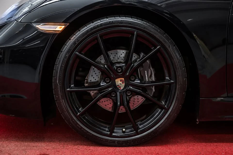 2018 Porsche 718 Cayman - Image 4 of 10