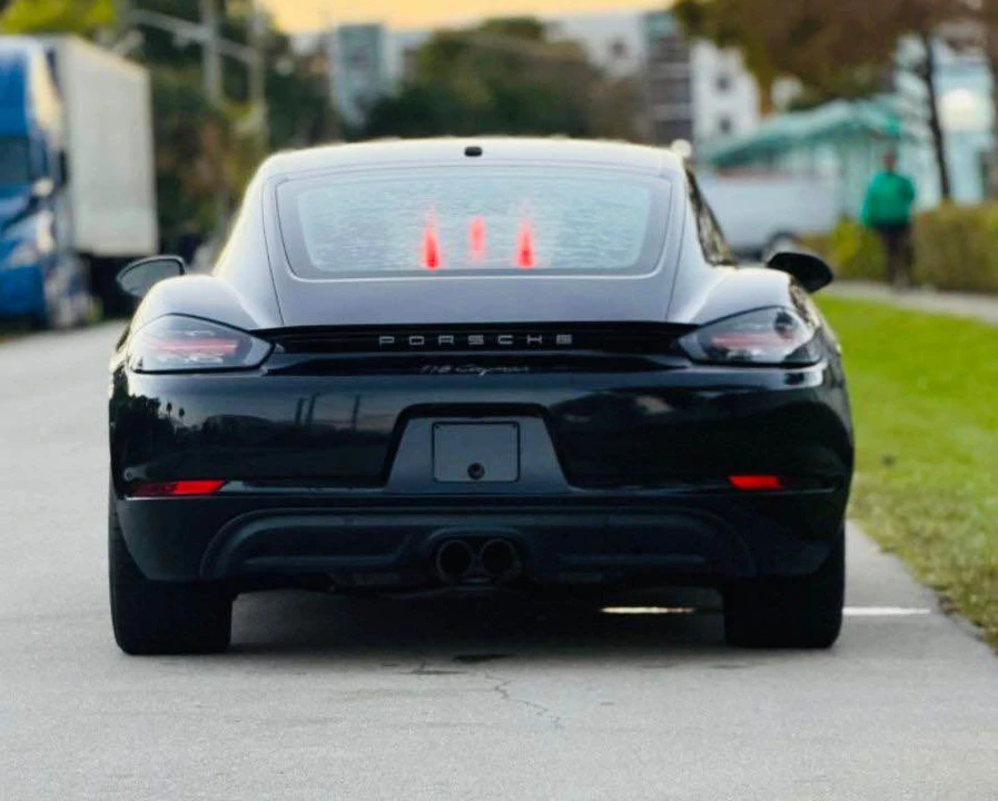 2018 Porsche 718 Cayman - Image 7 of 10