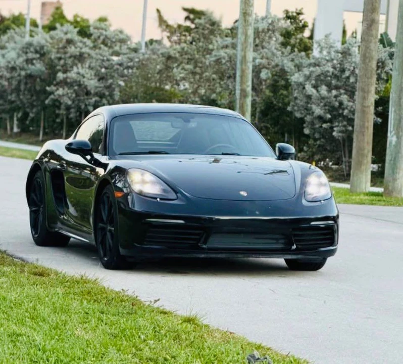 2018 Porsche 718 Cayman - Image 4 of 10