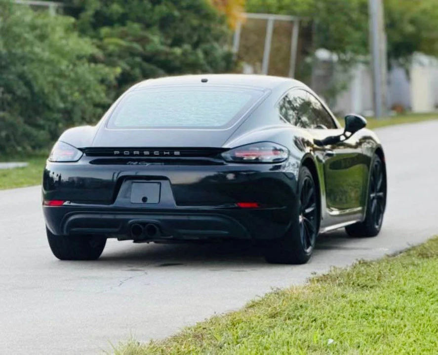 2018 Porsche 718 Cayman - Image 8 of 10