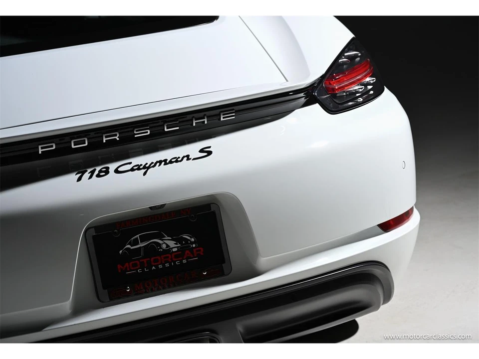 2018 Porsche 718 Cayman - Image 17 of 31