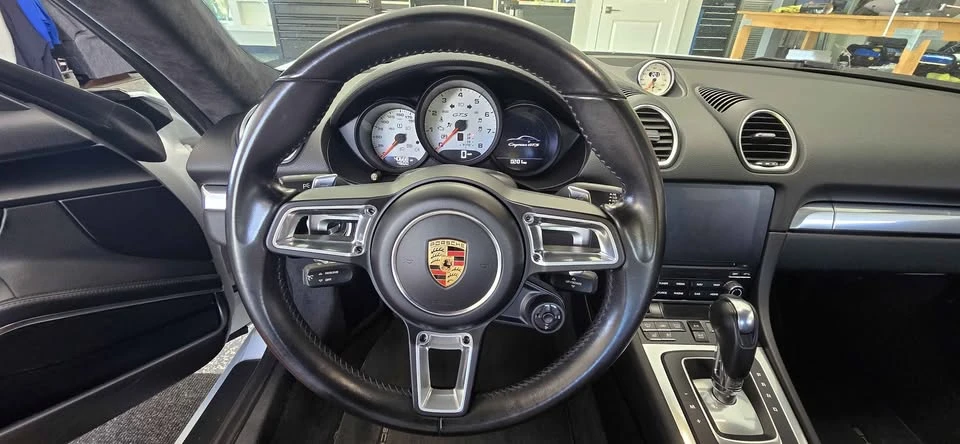 2018 Porsche 718 Cayman - Image 11 of 15