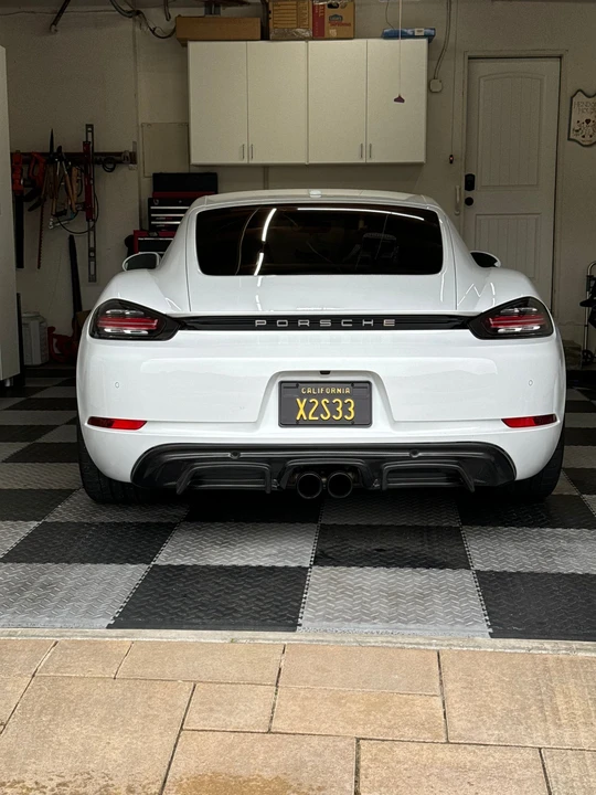 2018 Porsche 718 Cayman - Image 3 of 4