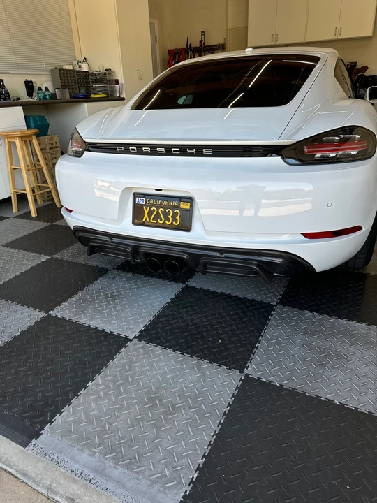 2018 Porsche 718 Cayman - Image 2 of 4