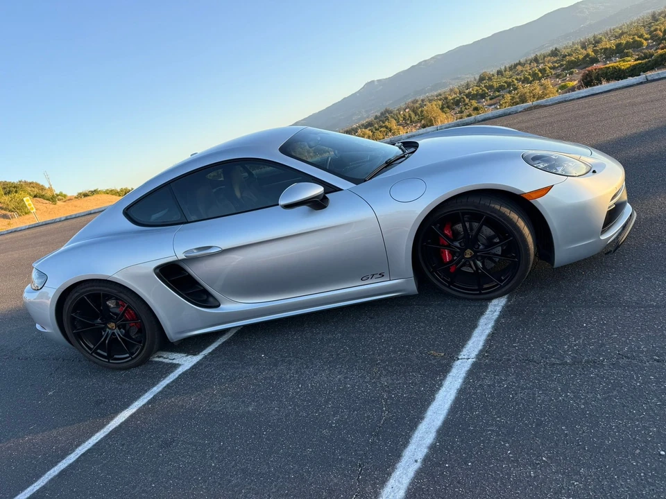 2018 Porsche 718 Cayman - Image 9 of 31