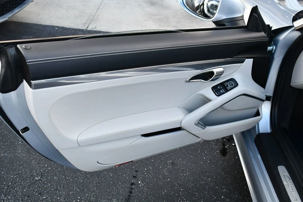 2018 Porsche 718 Cayman - Image 11 of 12