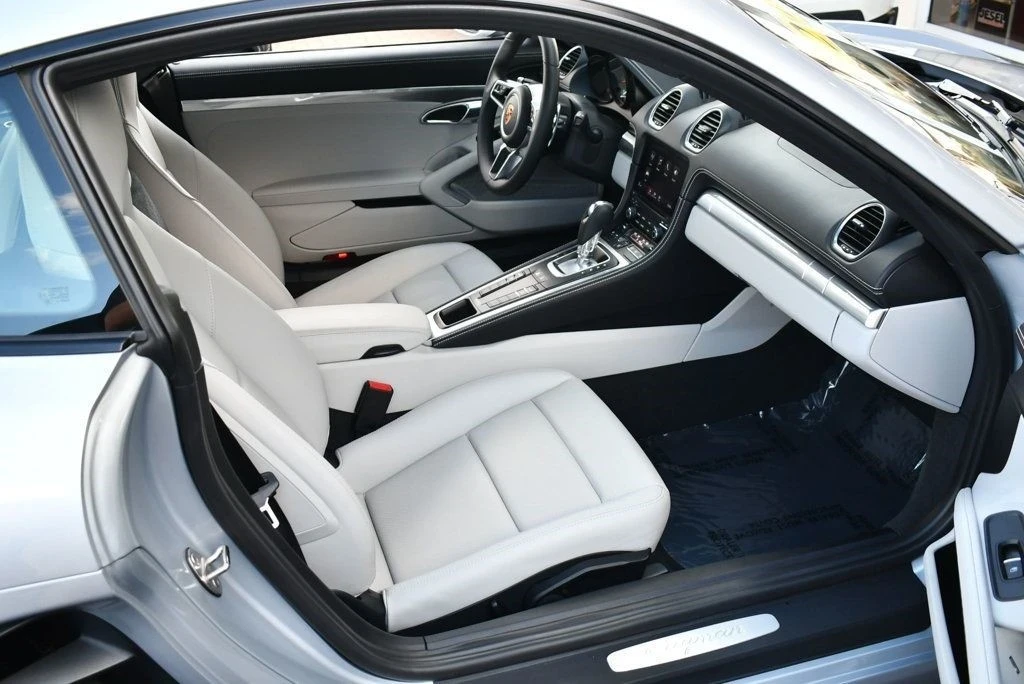 2018 Porsche 718 Cayman - Image 17 of 21
