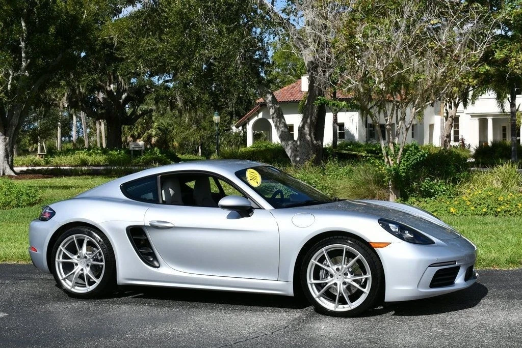 2018 Porsche 718 Cayman - Image 8 of 12