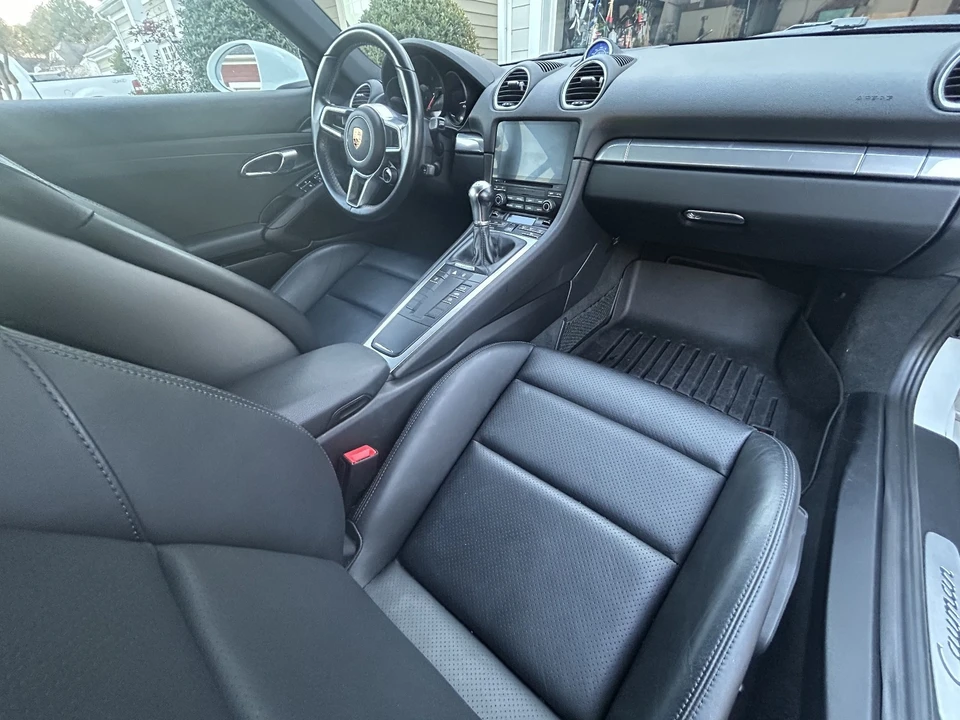 2018 Porsche 718 Cayman - Image 9 of 12