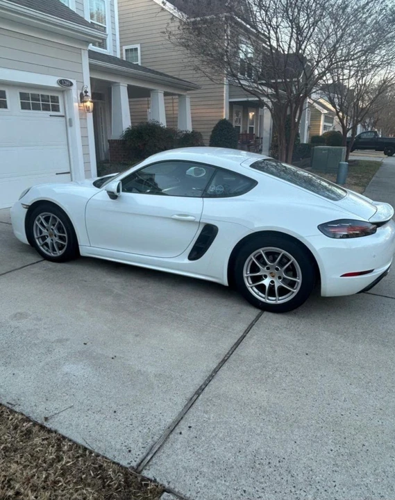 2018 Porsche 718 Cayman - Image 2 of 12