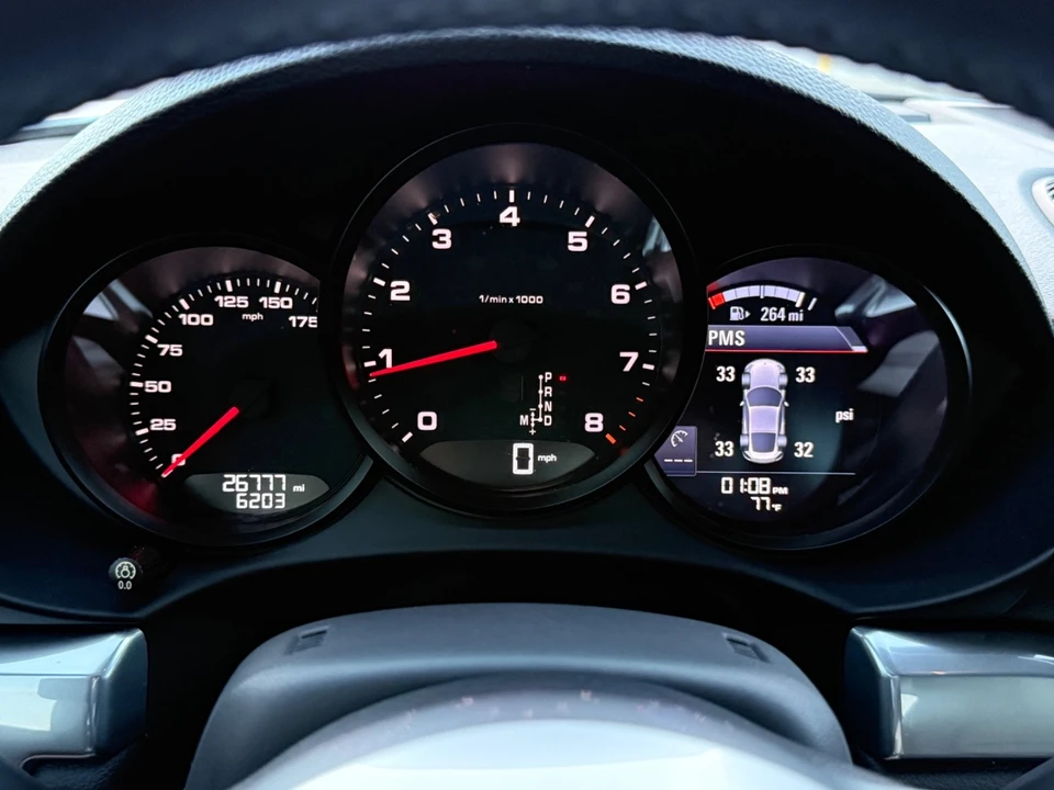 2018 Porsche - Image 12 of 19