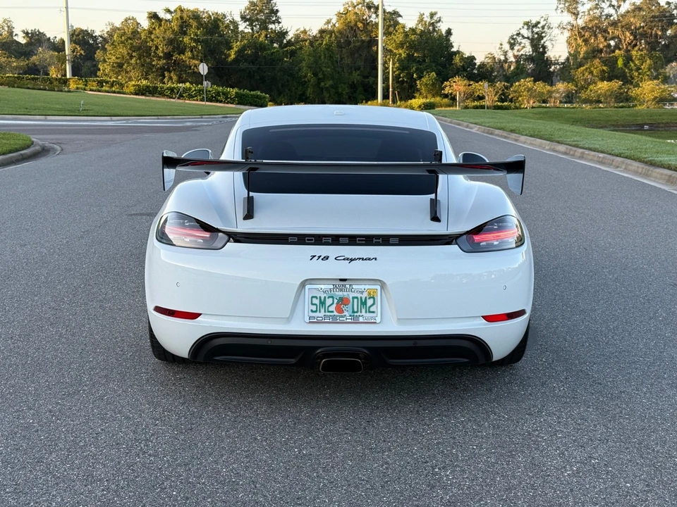 2018 Porsche - Image 6 of 19