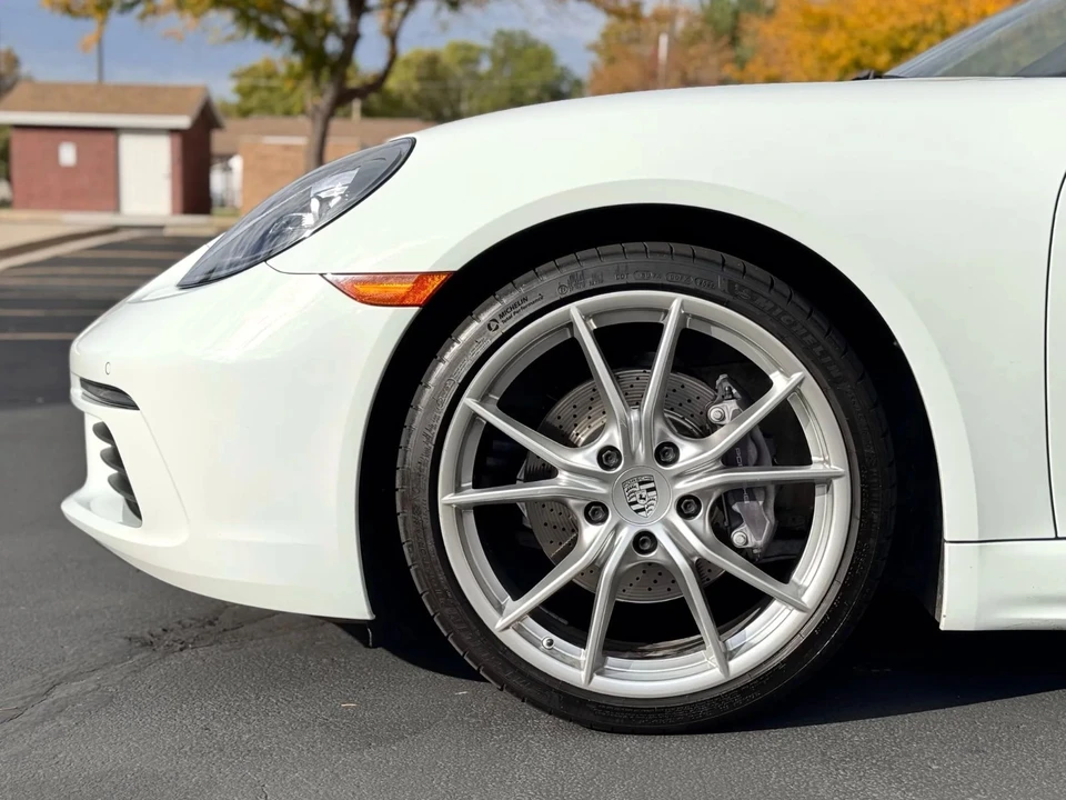2018 Porsche 718 Cayman - Image 21 of 21