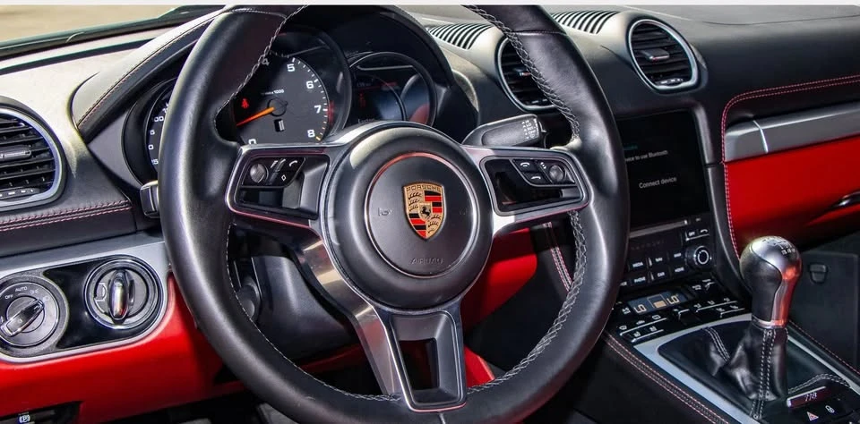 2018 Porsche 718 Boxster - Image 14 of 20