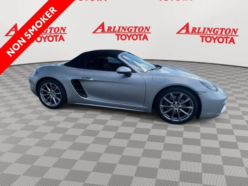 2018 Porsche 718 Boxster - Image 8 of 15