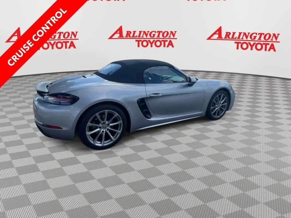 2018 Porsche 718 Boxster - Image 7 of 15