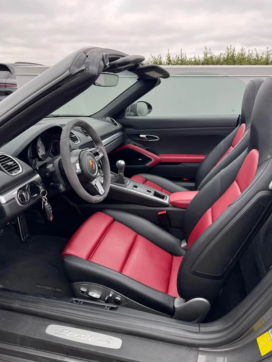 2018 Porsche 718 Boxster S - Image 10 of 19