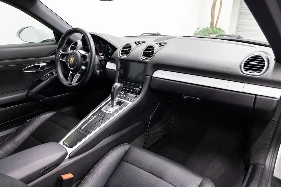 2018 Porsche 718 Cayman - Image 15 of 19