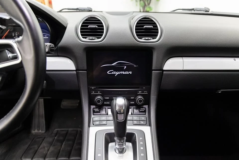2018 Porsche 718 Cayman - Image 8 of 19