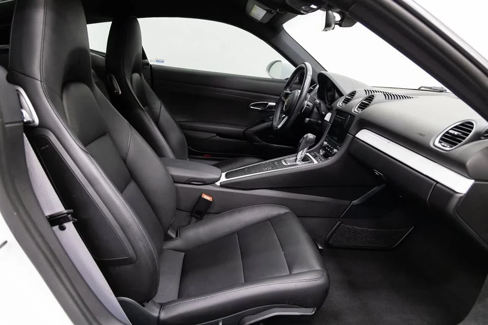 2018 Porsche 718 Cayman - Image 16 of 19