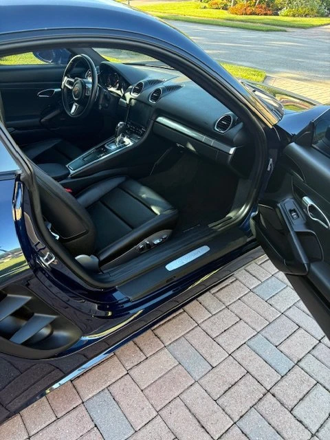 2018 Porsche 718 Cayman - Image 3 of 11