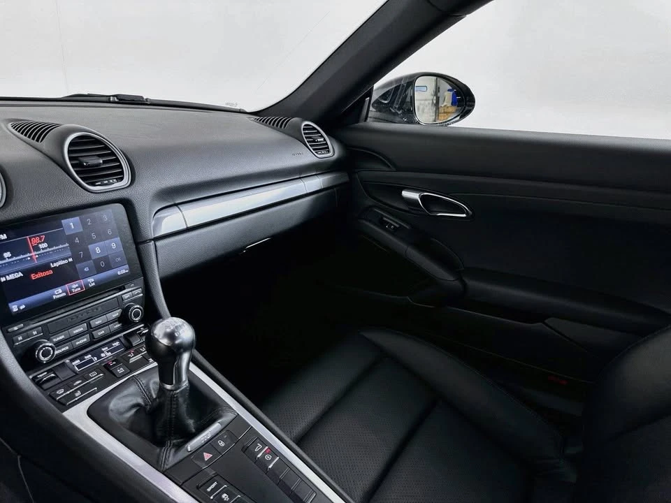 2018 Porsche 718 Cayman - Image 16 of 20