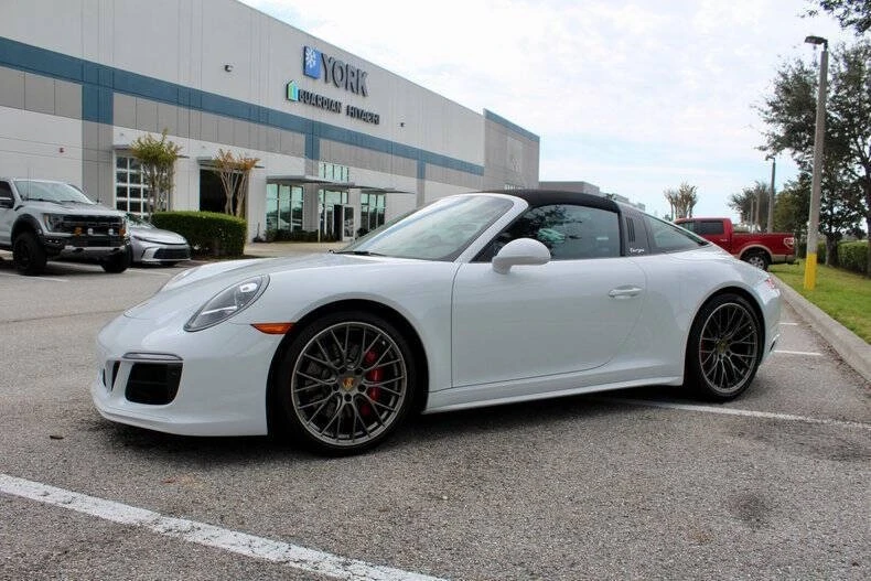 2018 Porsche 991 Carrera - Image 8 of 31