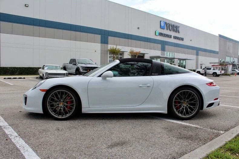2018 Porsche 991 Carrera - Image 9 of 31