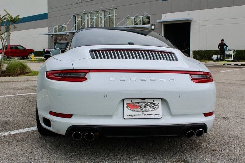 2018 Porsche 991 Targa 4 & 4S - Image 13 of 21