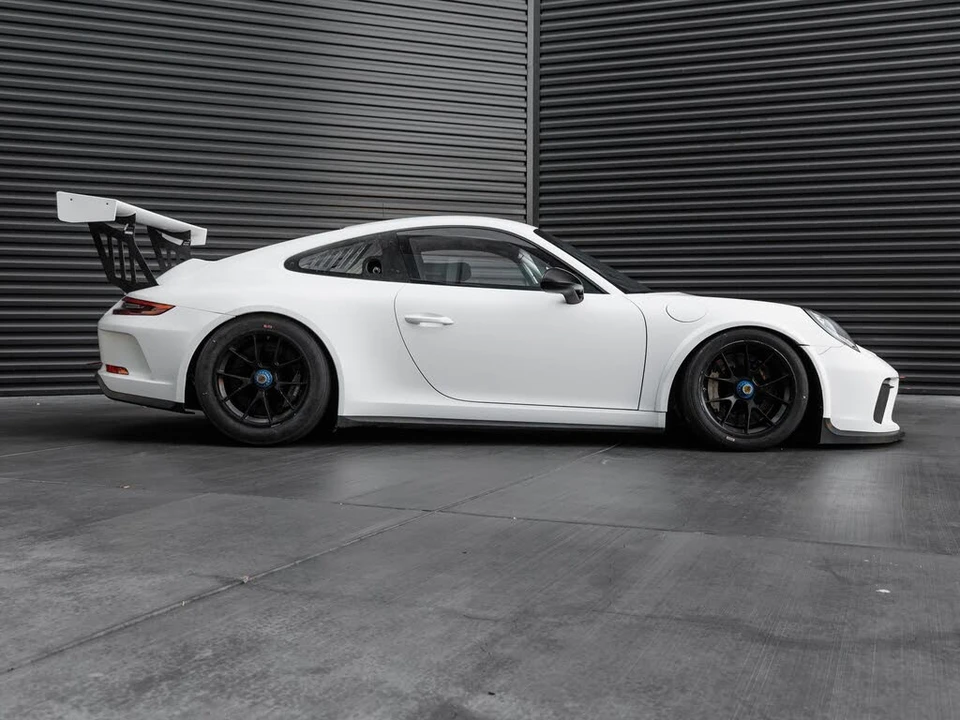 2018 Porsche 991 Carrera - Image 8 of 31