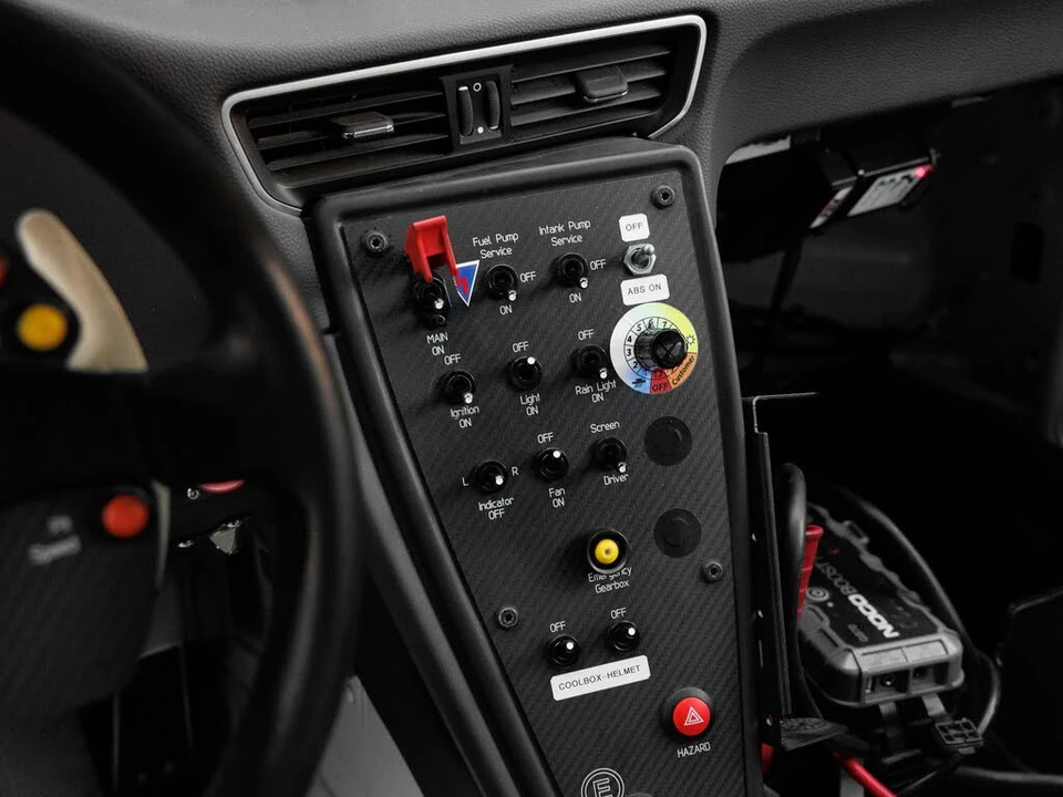 2018 Porsche 991 Carrera - Image 28 of 31