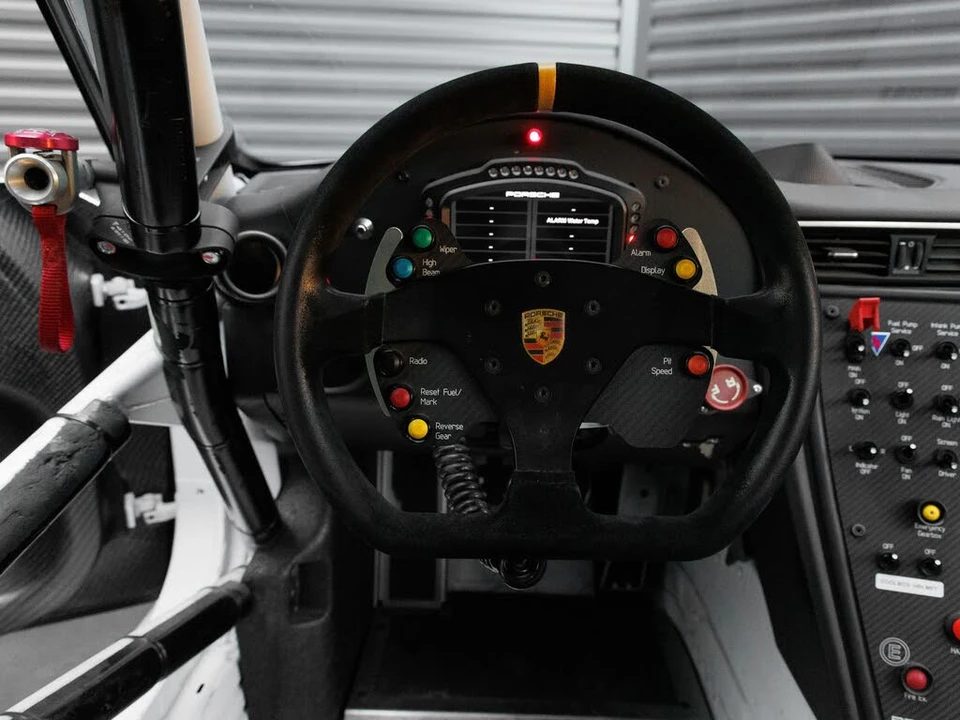 2018 Porsche 991 Carrera - Image 24 of 31