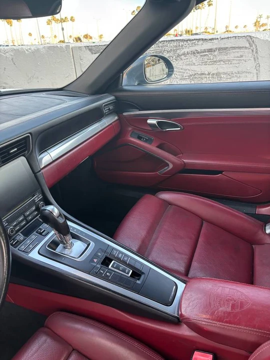 2018 Porsche 991 Carrera 4S - Image 16 of 24